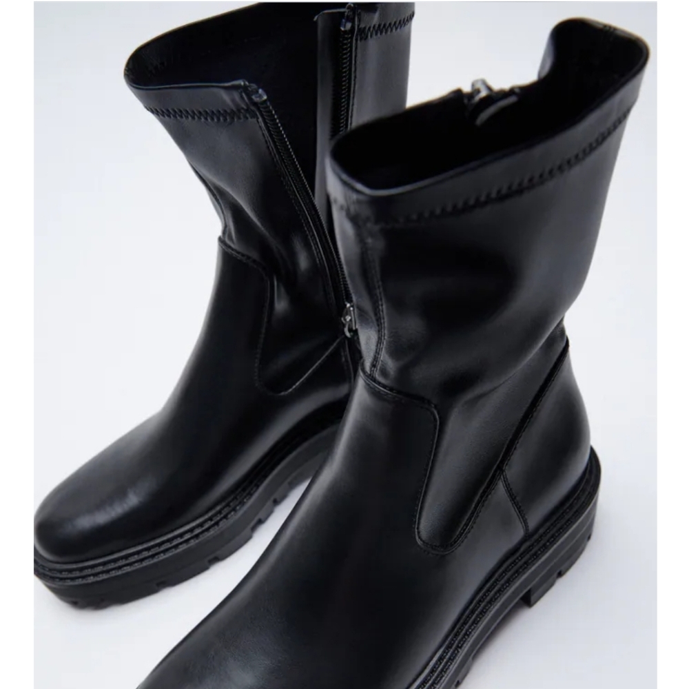 Zara low heeled lug sole black ankle boots Booties - Picture 13 of 15